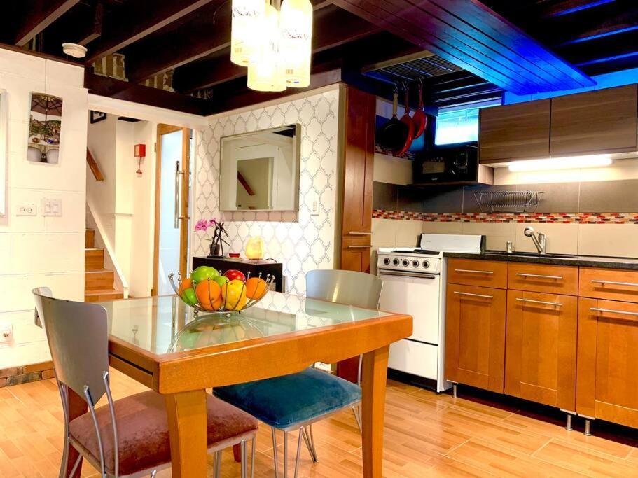 Live In This Iconic East Side Lower Level Unit Providence Exterior foto